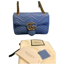Gucci-BOLSO GUCCI Marmont bolso de hombro mediano matelasse cuero acolchado.-Azul claro