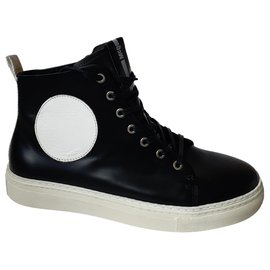 Alexander Mcqueen-Sneakers-Black,White