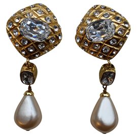 Chanel-Vintage Chanel Gold Tone Rhinestone Faux Pearl Drop Clip-On Earrings-Golden
