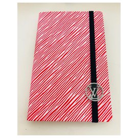 Louis Vuitton-Misc-Red,Multiple colors