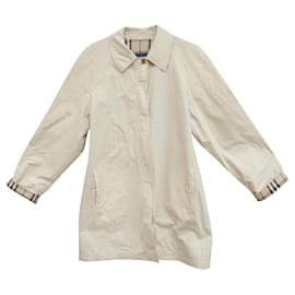 Burberry short raincoat 38 Eggshell