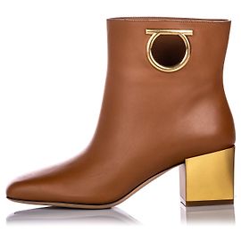 Salvatore Ferragamo Botín Ferragamo de piel de becerro marrón con tacón espejo Castaño