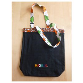 Max & Co-Cloth hand bag-Black