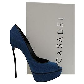 casadei platform  size 11 US Blue