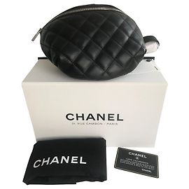 Chanel schwarze Gürteltasche aus Lammfell . neuf Schwarz