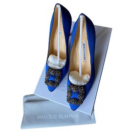 Manolo Blahnik Satin Pointed-Toe Pumps Blue