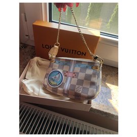 Louis Vuitton-Bolsos de embrague-Multicolor