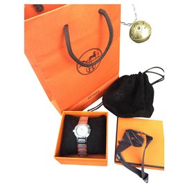 Hermès Nomadic Uhr Stahl silberfarben Silber