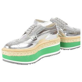 Scarpe Prada nuove Argento