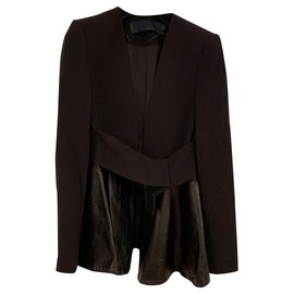 Zara Schwarze Schößchenjacke Schwarz