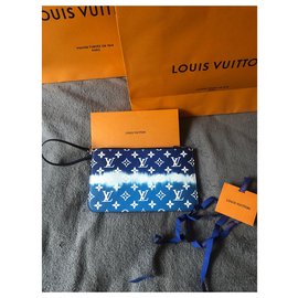 Louis Vuitton-Pochette LV monogram bleu-Bleu