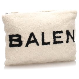 Balenciaga-Balenciaga White Shearling Logo Clutch Bag-Schwarz,Weiß