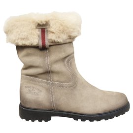 Gucci-Furry boots Gucci size 40,5-Beige