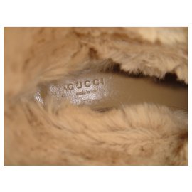 Gucci-Pelzige Stiefel Gucci Größe 40,5-Beige