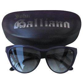 John Galliano Sunglasses Prune