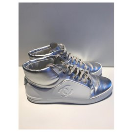 Chanel-Sneakers Chanel bianche e argento, taille 40. Eccellente stato .-Argento,Bianco