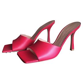 Bottega Veneta Sandali elasticizzati Rosso