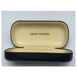 Louis Vuitton-Iris PM sunglasses-Dark red