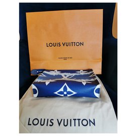 Louis Vuitton-LV Toiletry Escale neu-Blau
