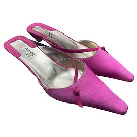Gianni Versace Mulas Rosa