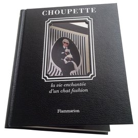 Karl Lagerfeld-Limitierte Auflage, beschränkte Auflage 300 Vorbilder - Karl Lagerfeld - Choupette la Vie Enchantée d'un Chat Fashion (2014)-Schwarz