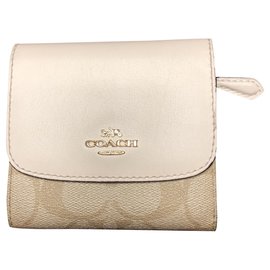 coach hand wallet