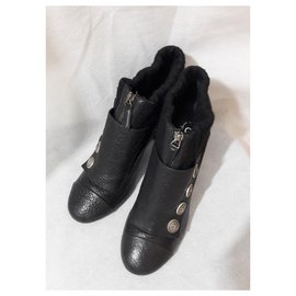 Chanel-Botas de tornozelo-Preto