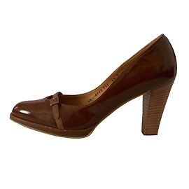 Salvatore Ferragamo Glossy brown pumps Brown