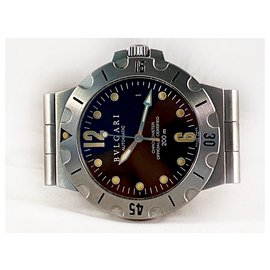 Bulgari-Bvlgari Diagono Scuba SD 38 S-Silvery