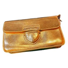 Bolsa Metálica Prada em Ouro Dourado