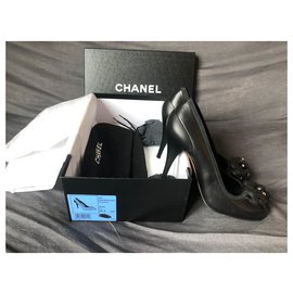 Chanel-CHANEL-Pumpen 36.5 schwarze Kamelie-Schwarz