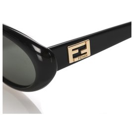 Fendi-Fendi Black Round Tinted Sunglasses-Black