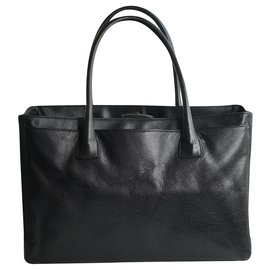 Chanel-Chanel 35 cm Executive Cerf Tote bag in Black-Black