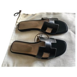 Hermès-Oran sandals-Black