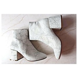 Mm6-Crackle block heel ankle boots-Black,White