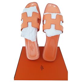 Hermès ORAN VARNISH LEATHER Orange