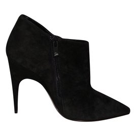 Christian Louboutin-Gorgona 100-Black