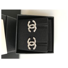 Chanel-Chanel CC Classic Earrings in silver metal and rhinestones-Silvery