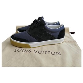 Louis Vuitton-Zapatillas-Negro