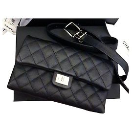 Pochette/ mini sac Chanel banane chanel neuf Noir