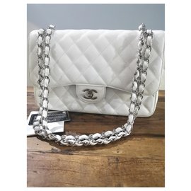 Chanel-Chanel branco Jumbo clássico alinhado saco de aba-Branco