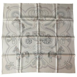 Hermès Sciarpe di seta Crema