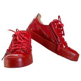 Giuseppe Zanotti Nicki Rot