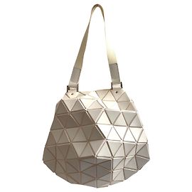 Pleats Please Bolso globo blanco Blanco