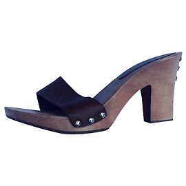 Russell & Bromley Mulas cravejadas Marrom