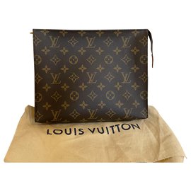 Louis Vuitton-Articoli da toeletta Louis Vuitton 26-Marrone