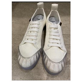Fendi-SNEAKER Low top in white canvas-White