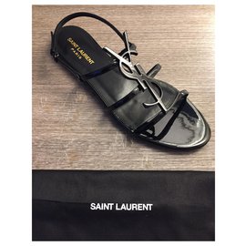 Saint Laurent-Cassandra-Black