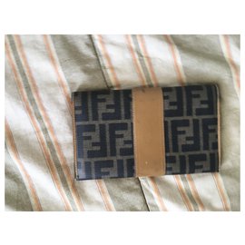 Fendi-Vintage companion-Caramel