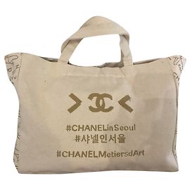 Chanel Tote bag Crudo